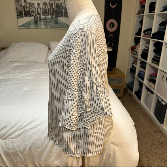 Zac & Rachel | Scoop Neck Striped Mid Length Ruffle Bell Sleeve Nautical Blouse - Picture 2 of 11